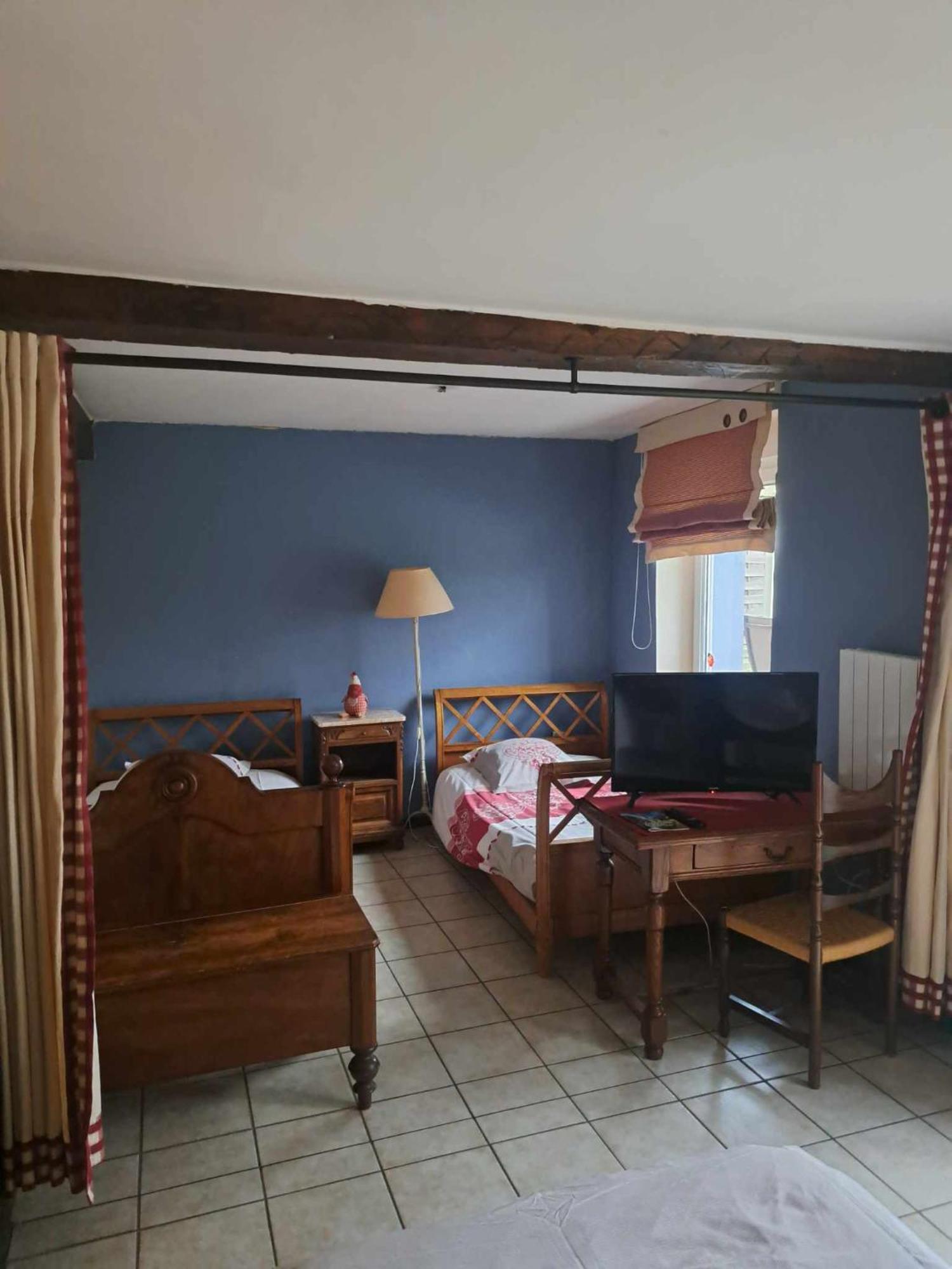 Chambres D'Hotes Les Hirondelles Gaubiving エクステリア 写真