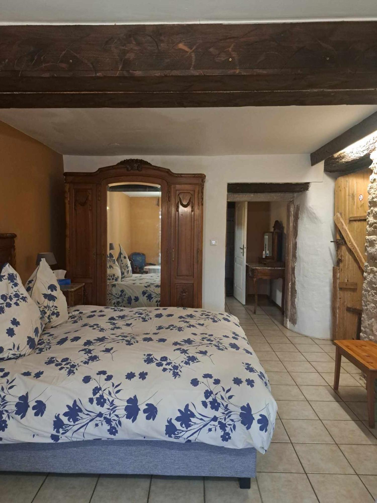 Chambres D'Hotes Les Hirondelles Gaubiving エクステリア 写真